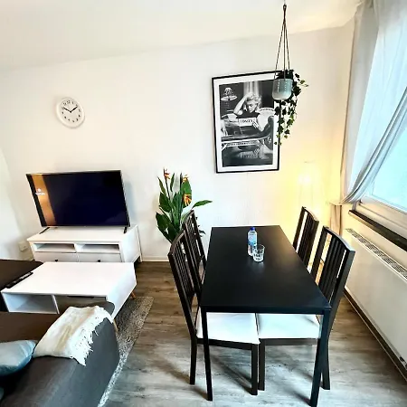 Staytime - Neutral Nest Apartment *