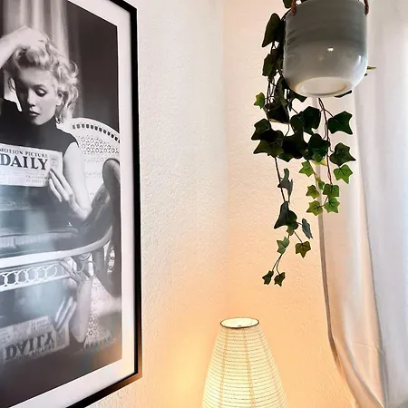 Staytime - Neutral Nest Apartment *